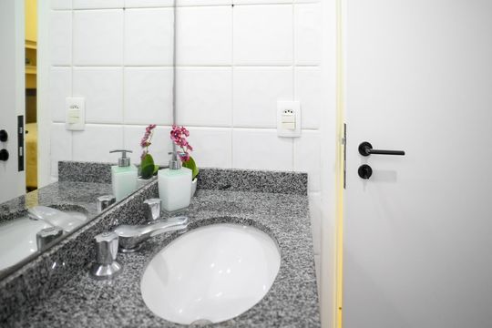Banheiro da Suíte de apartamento à venda com 3 quartos, 75m² em Vila Gumercindo, São Paulo