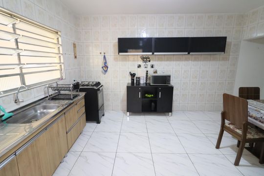 Cozinha de casa à venda com 4 quartos, 125m² em Conceicao, Osasco