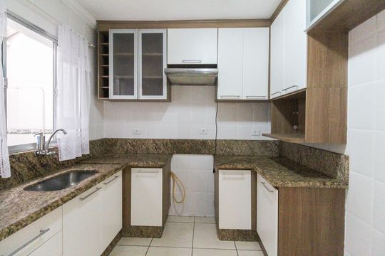 Cozinha de casa de condomínio à venda com 2 quartos, 65m² em Vila Carmosina, São Paulo