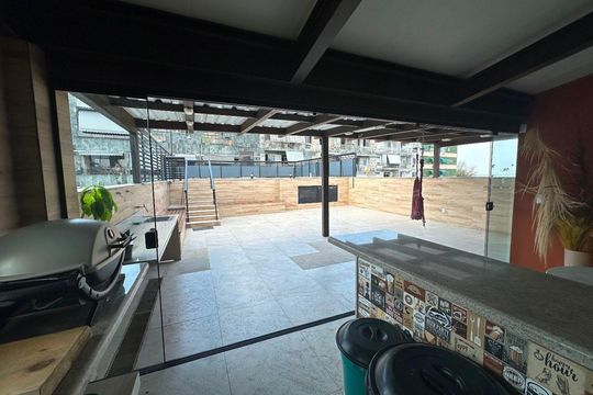 Apartamento à venda com 4 quartos, 302m² em Jardim Guanabara, Rio de Janeiro