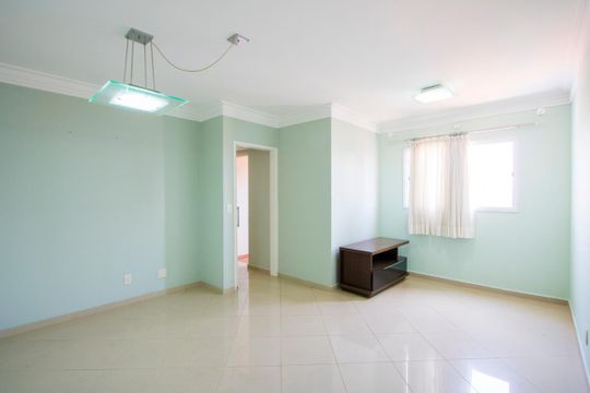 Sala de apartamento para alugar com 2 quartos, 86m² em Vila Humaita, Santo André