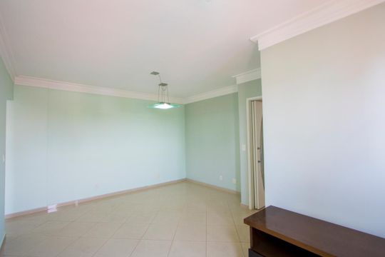Sala de apartamento para alugar com 2 quartos, 86m² em Vila Humaita, Santo André