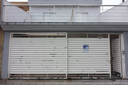 Fachada  de casa à venda com 4 quartos, 222m² em Independência, São Bernardo do Campo