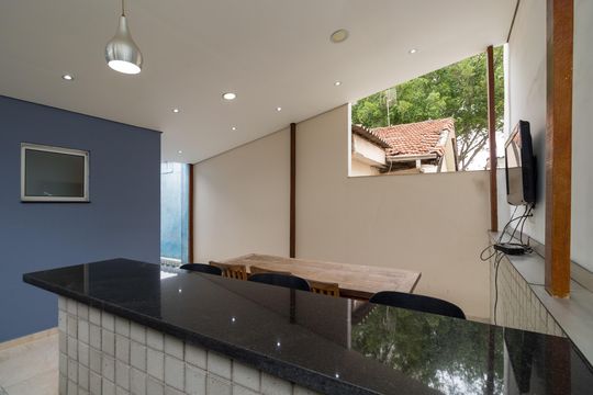 Churrasqueira - forno a lenha de casa à venda com 3 quartos, 160m² em Vila Prudente, São Paulo