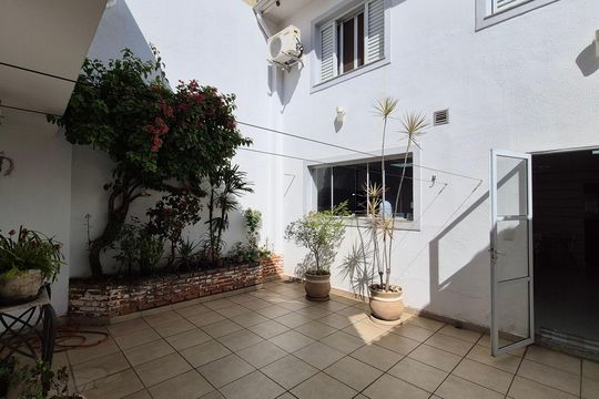 Area externa de casa à venda com 3 quartos, 214m² em Vila Homero Thon, Santo André