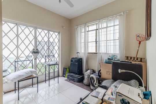 Quarto de Serviço de casa à venda com 4 quartos, 360m² em Vila Madalena, São Paulo