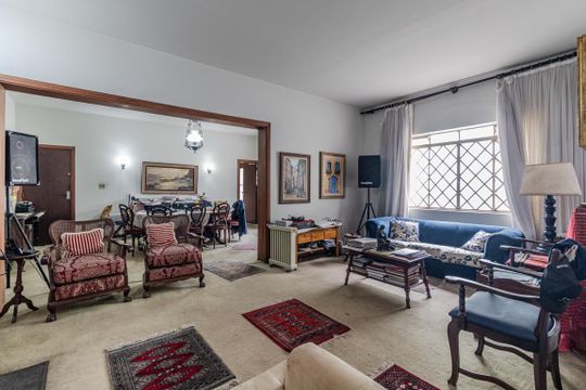 Casa à venda com 4 quartos, 360m² em Vila Madalena, São Paulo