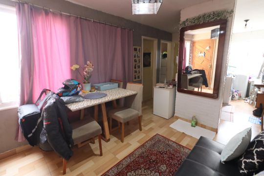 Sala de apartamento à venda com 2 quartos, 47m² em Novo Osasco, Osasco