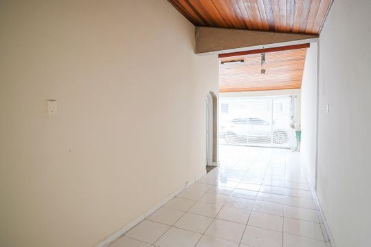 Garagem de casa à venda com 5 quartos, 250m² em Oswaldo Cruz, São Caetano do Sul