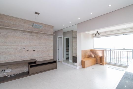 Sala de apartamento à venda com 3 quartos, 72m² em Vila Penteado, São Paulo