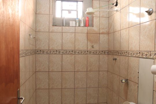 Banheiro de casa para alugar com 3 quartos, 150m² em Feliz, Goiânia