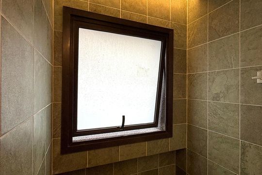 Banheiro de apartamento para alugar com 1 quarto, 31m² em Jardim das Acacias, São Paulo