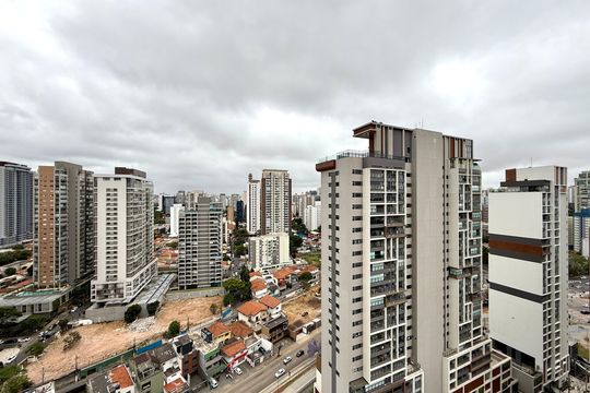 Vista Quarto de apartamento para alugar com 1 quarto, 31m² em Jardim das Acacias, São Paulo