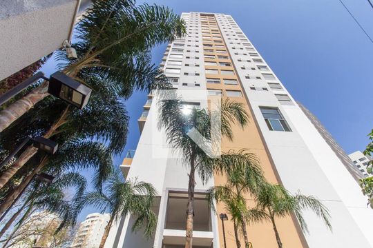 Fachada de apartamento à venda com 2 quartos, 69m² em Vila Romana, São Paulo