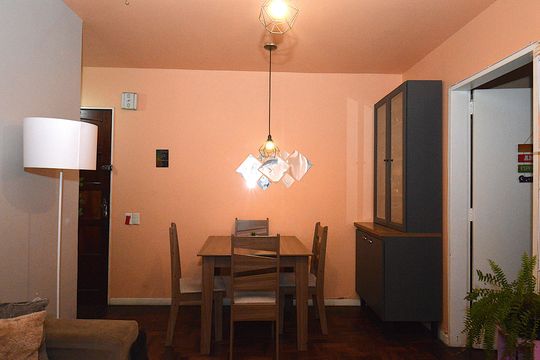 Sala de apartamento à venda com 1 quarto, 42m² em Rubem Berta, Porto Alegre