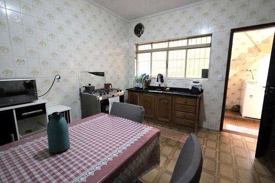 Cozinha de casa à venda com 4 quartos, 197m² em Parque João Ramalho, Santo André