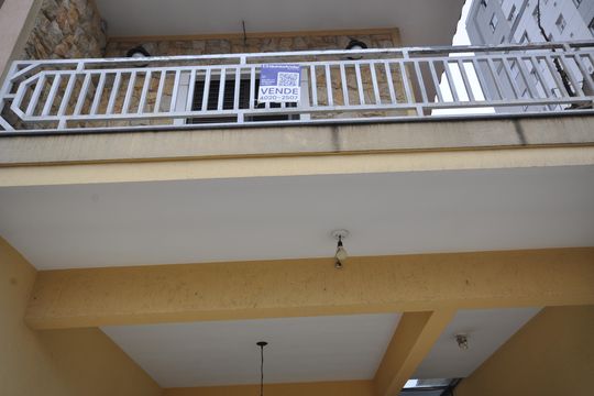 Placa de casa à venda com 3 quartos, 215m² em Vila Mazzei, São Paulo