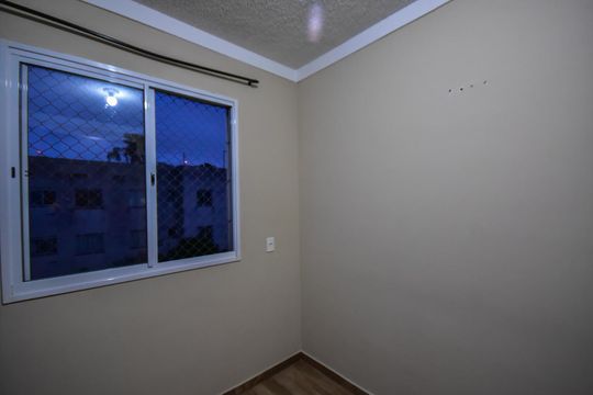 Quarto 2 de apartamento para alugar com 2 quartos, 42m² em Jardim Helga, São Paulo