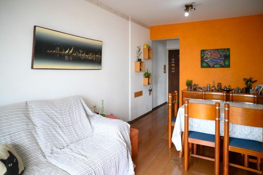 Sala de apartamento à venda com 3 quartos, 75m² em Vila Moinho Velho, São Paulo