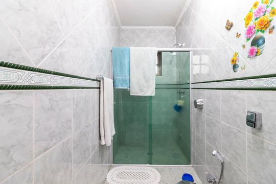 Banheiro da Suíte de casa à venda com 4 quartos, 137m² em Lauzane Paulista, São Paulo