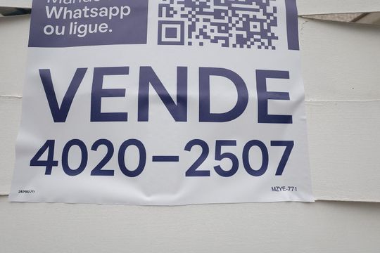 Placa  de apartamento à venda com 2 quartos, 52m² em Jardim Ana Maria, Santo André