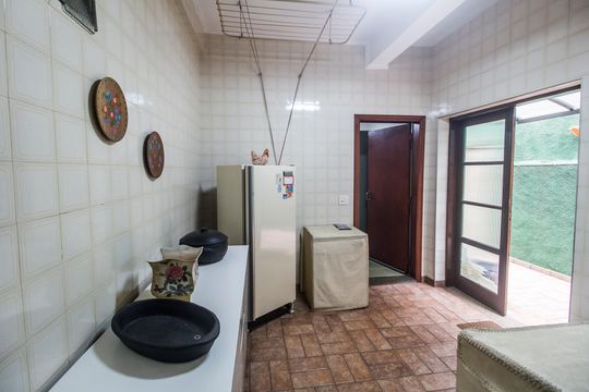 Área de Serviço de casa de condomínio para alugar com 3 quartos, 413m² em Residencial Seis (alphaville), Santana de Parnaíba