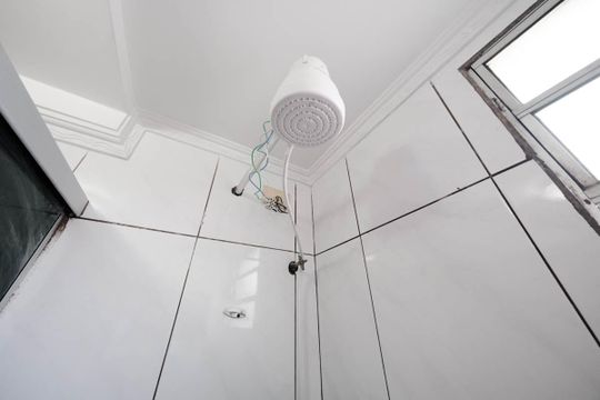 Banheiro de apartamento à venda com 2 quartos, 46m² em Parque Boturussu, São Paulo