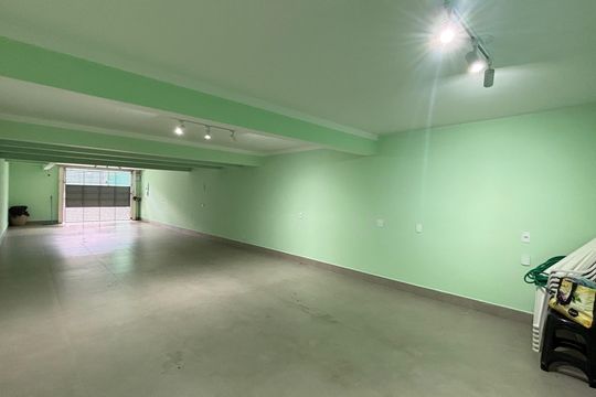 Garagem de casa à venda com 3 quartos, 263m² em Vila América, Santo André