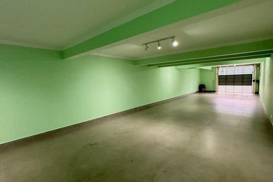 Garagem de casa à venda com 3 quartos, 263m² em Vila América, Santo André