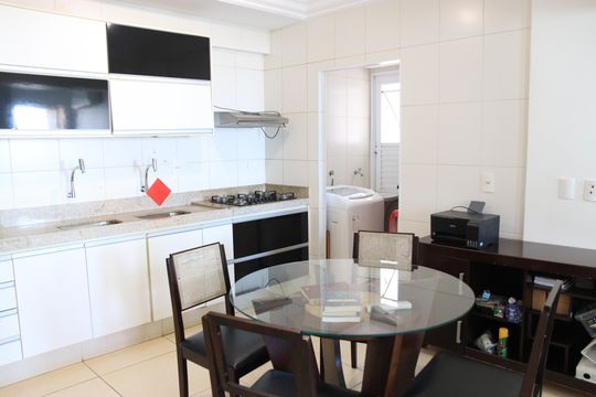 Cozinha de apartamento para alugar com 3 quartos, 120m² em Vila Maria Jose, Goiânia