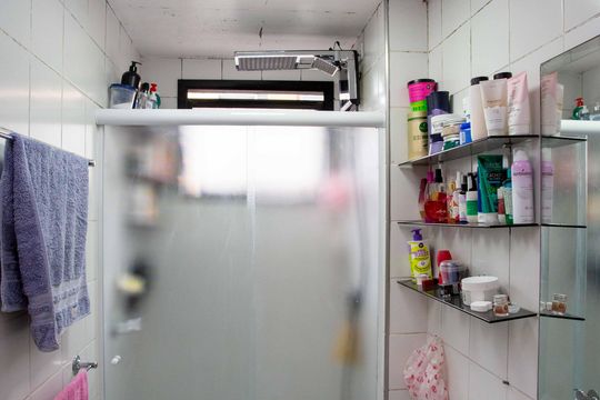 Banheiro Social de apartamento à venda com 3 quartos, 67m² em Jardim Melo, Diadema