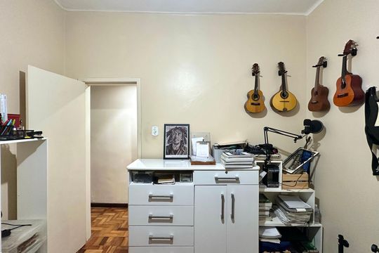 Quarto 1 de apartamento à venda com 3 quartos, 110m² em Copacabana, Rio de Janeiro