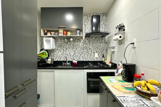 Cozinha de apartamento à venda com 3 quartos, 110m² em Copacabana, Rio de Janeiro