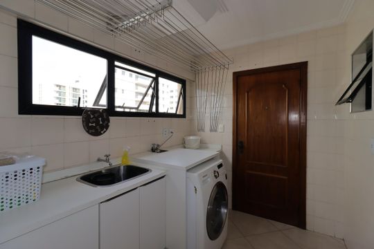 Área de Serviço de apartamento à venda com 4 quartos, 210m² em Jardim Bela Vista, Santo André