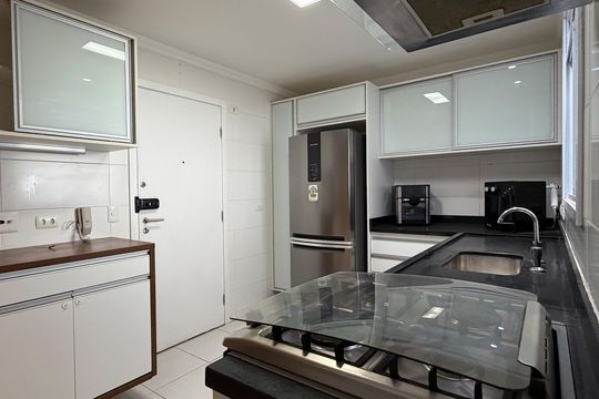 Cozinha  de apartamento para alugar com 3 quartos, 129m² em Aparecida, Santos