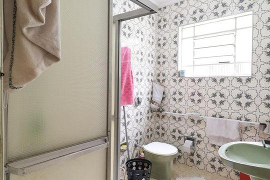 Banheiro de casa à venda com 2 quartos, 114m² em Tremembé, São Paulo