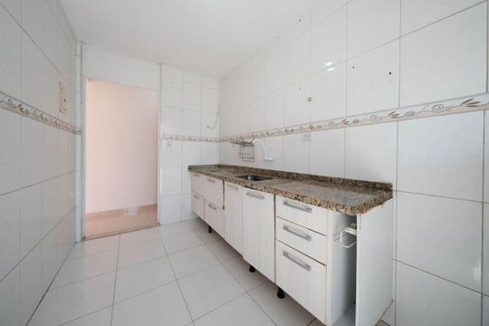 Cozinha  de apartamento para alugar com 2 quartos, 55m² em Vila Silvia, São Paulo