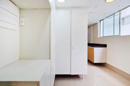 Área de serviço de apartamento para alugar com 3 quartos, 127m² em Jardim Paulista, São Paulo