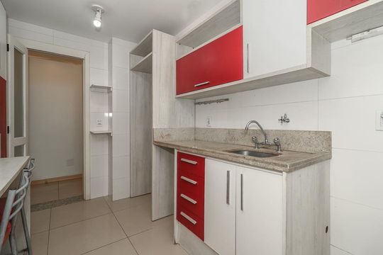 Cozinha de apartamento à venda com 2 quartos, 86m² em Cristo Redentor, Porto Alegre