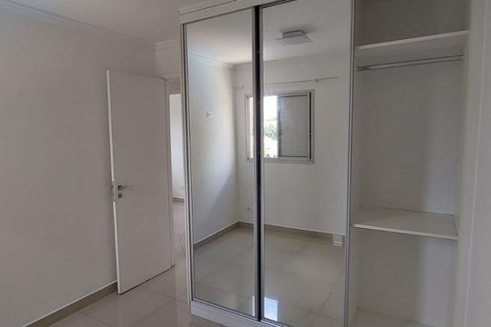 Quarto 1 de apartamento à venda com 3 quartos, 70m² em Jardim Aeroporto, São Paulo