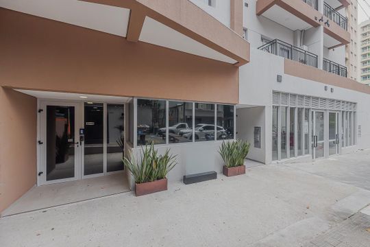Fachada de apartamento à venda com 1 quarto, 40m² em Pinheiros, São Paulo