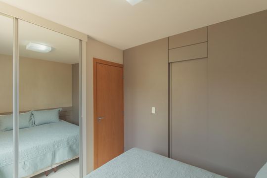 Suite de apartamento para alugar com 3 quartos, 241m² em Itapoã, Belo Horizonte