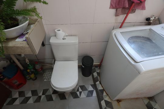Banheiro de apartamento à venda com 2 quartos, 50m² em Olaria, Canoas
