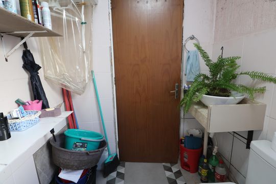 Banheiro de apartamento à venda com 2 quartos, 50m² em Olaria, Canoas
