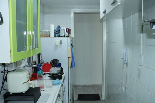 Cozinha de apartamento para alugar com 2 quartos, 42m² em Jardim da Gloria, Cotia