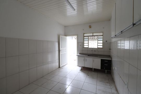 Cozinha de casa para alugar com 2 quartos, 80m² em Vila Santa Isabel, São Paulo