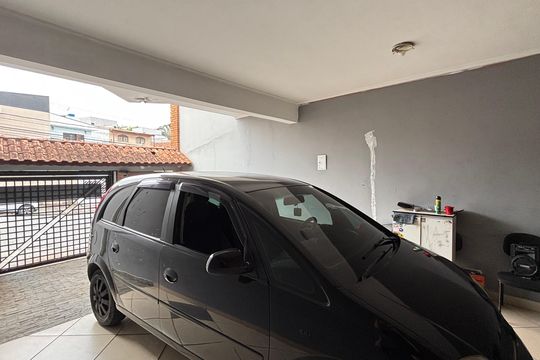 Garagem de casa à venda com 3 quartos, 230m² em Vila Pires, Santo André
