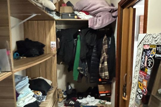 Closet de casa à venda com 3 quartos, 230m² em Vila Pires, Santo André