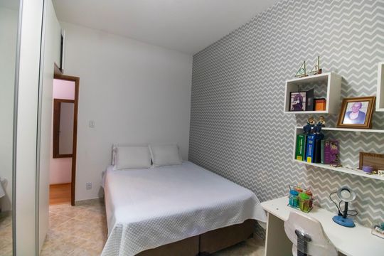 Quarto 2 de apartamento para alugar com 2 quartos, 60m² em Santa Rosa, Niterói