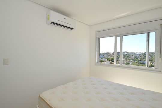 Quarto de apartamento à venda com 1 quarto, 39m² em Bom Jesus, Porto Alegre
